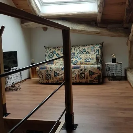 Loustalneve Holiday home *