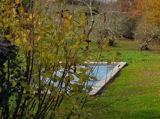 Loustalneve Bourg-de-Visa